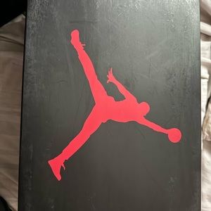 Cool grey Jordan threes